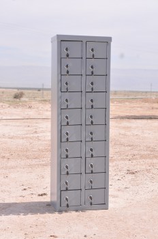 ארון 20 תאים לפלאפונים ומפתחות